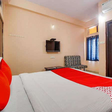Hotel O R.J.International Pedda Ambarpet Esterno foto