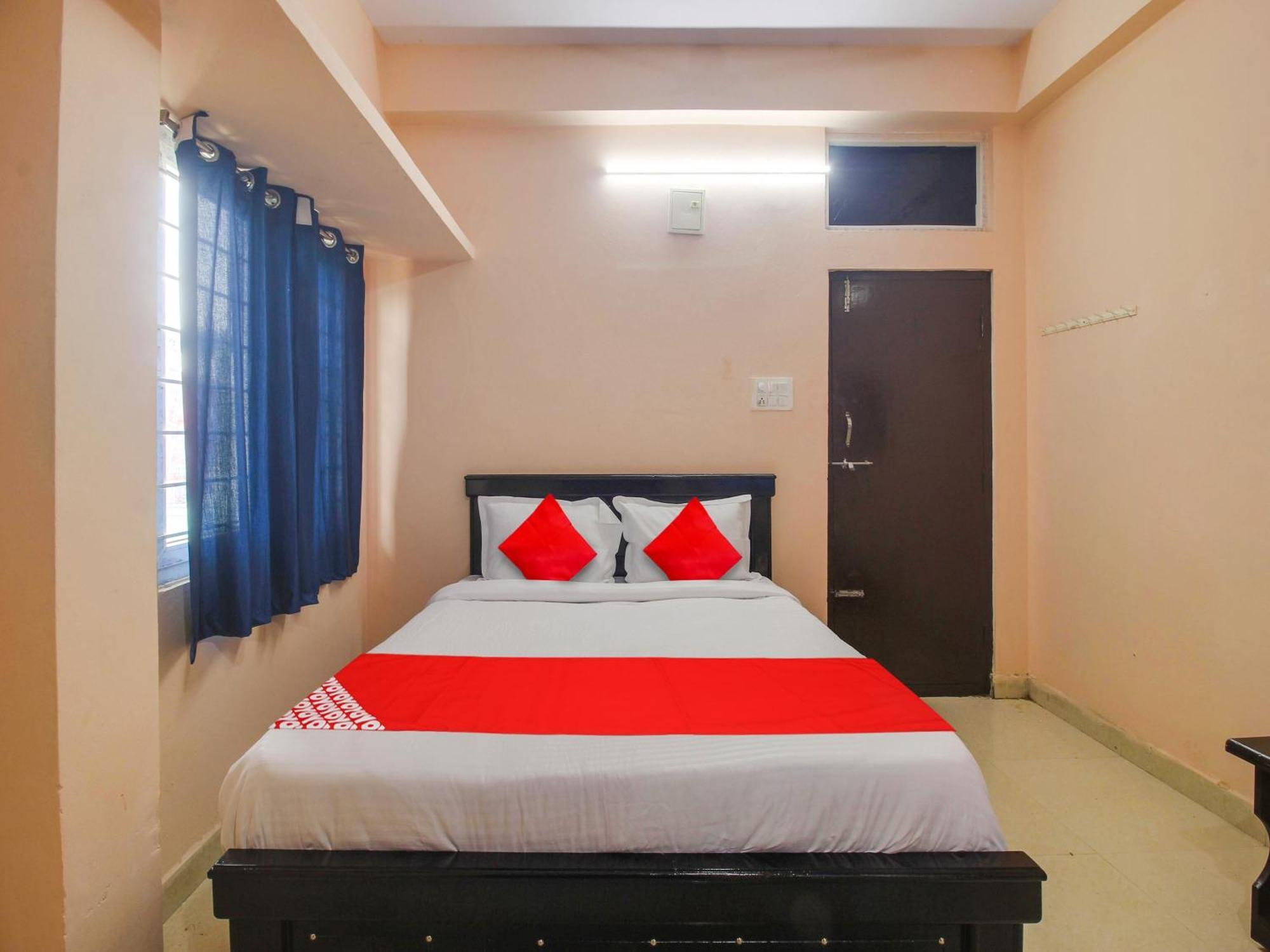 Hotel O R.J.International Pedda Ambarpet Esterno foto