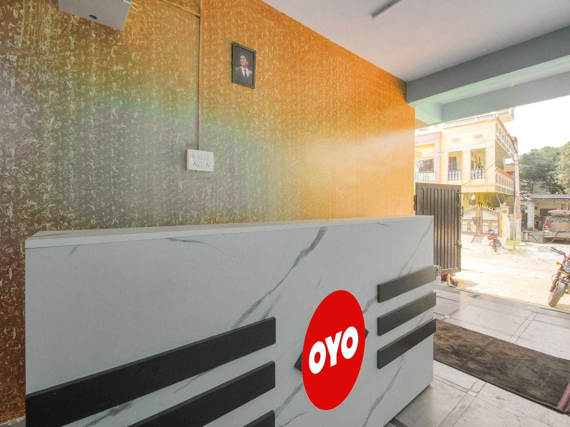 Hotel O R.J.International Pedda Ambarpet Esterno foto