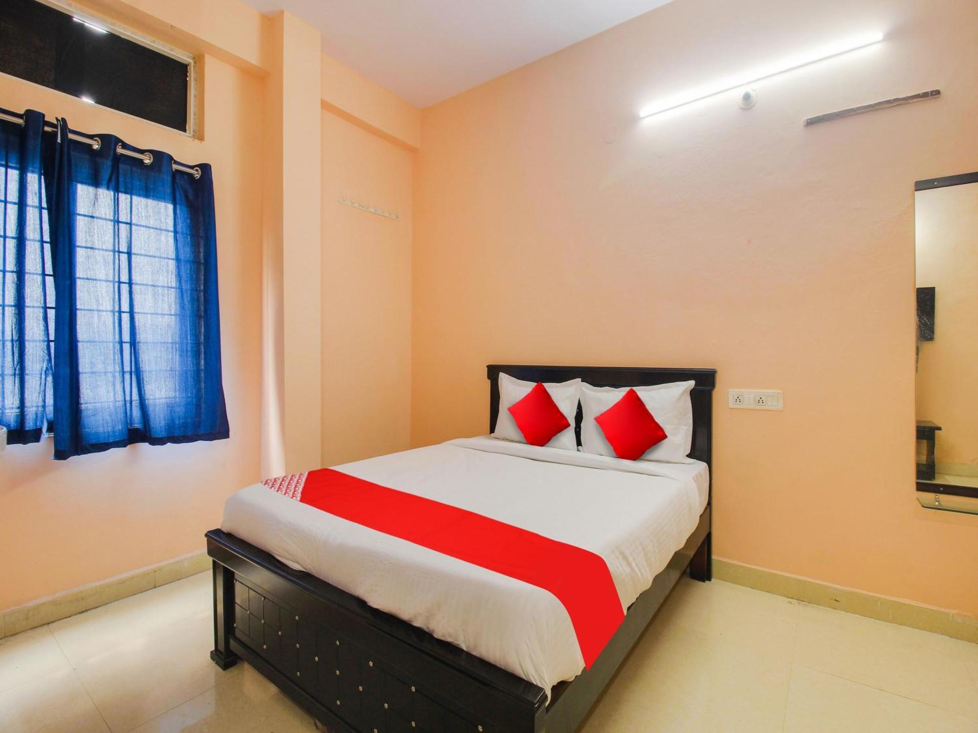 Hotel O R.J.International Pedda Ambarpet Esterno foto